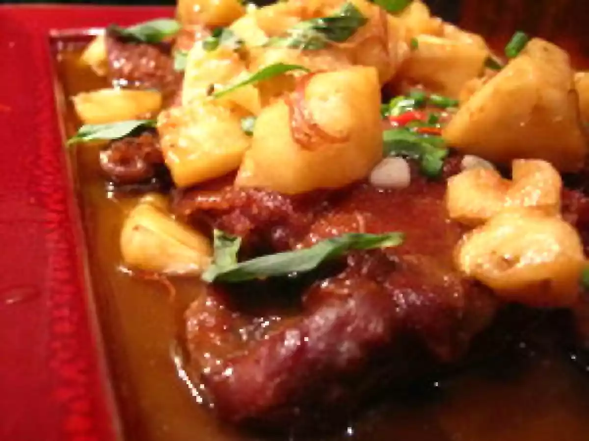 Curry rouge de canard à l'ananas et basilic thaï - photo 3