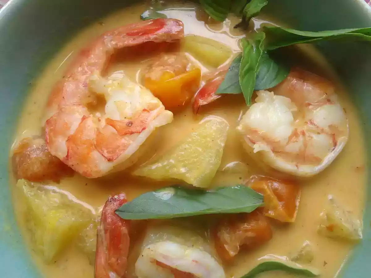 Curry rouge de crevettes aux tomates cerises et ananas - photo 2