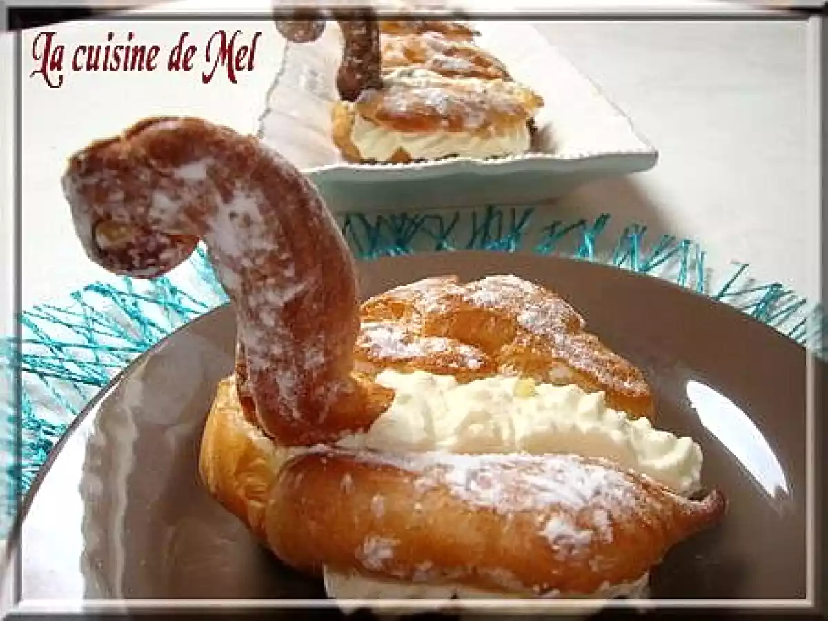 CYGNES A LA CREME PATISSIERE ET CHANTILLY - photo 2