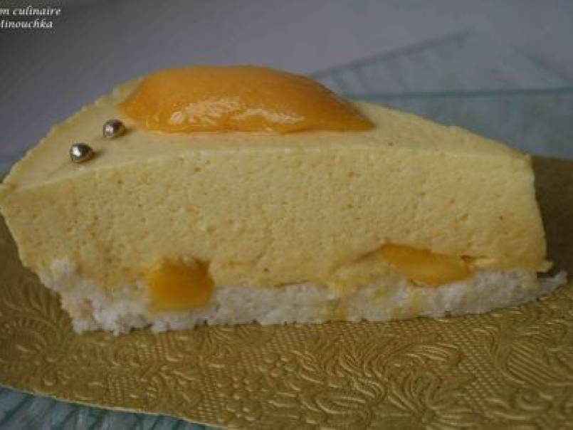 Dacquoise à la noix de coco et son bavarois à la mangue