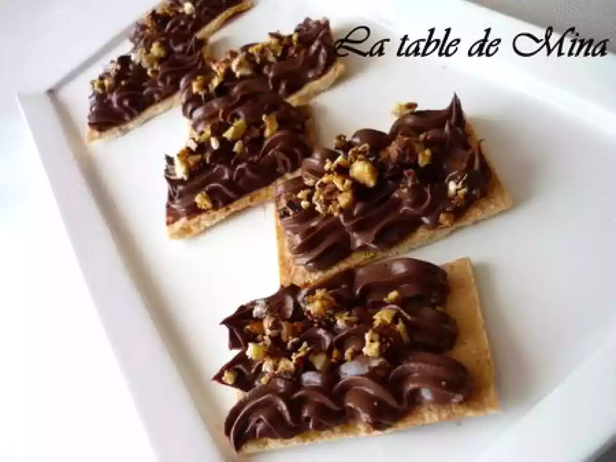 Dacquoise glacée à la crème au chocolat