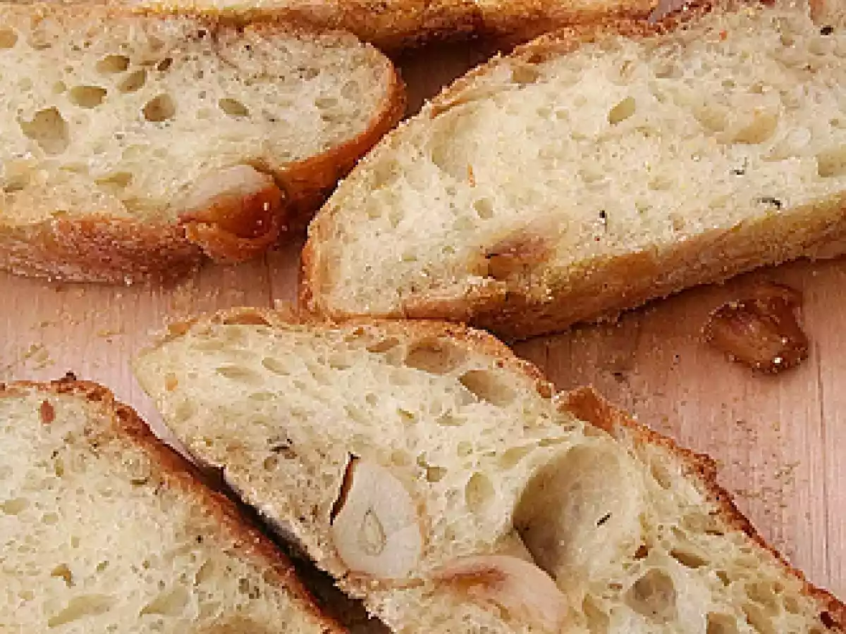 Dan's Garlic Bread - Le Pain à l'Ail Confit de Dan