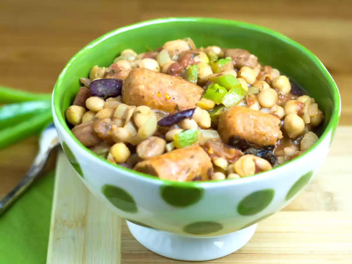 Daube de saucisses et de haricots