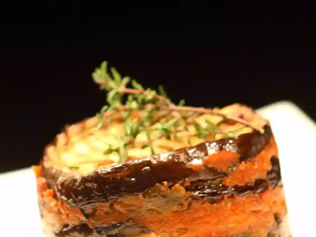 DAURADE ROYALE EN CROUTE D'HERBES ET RISTE D'AUBERGINE
