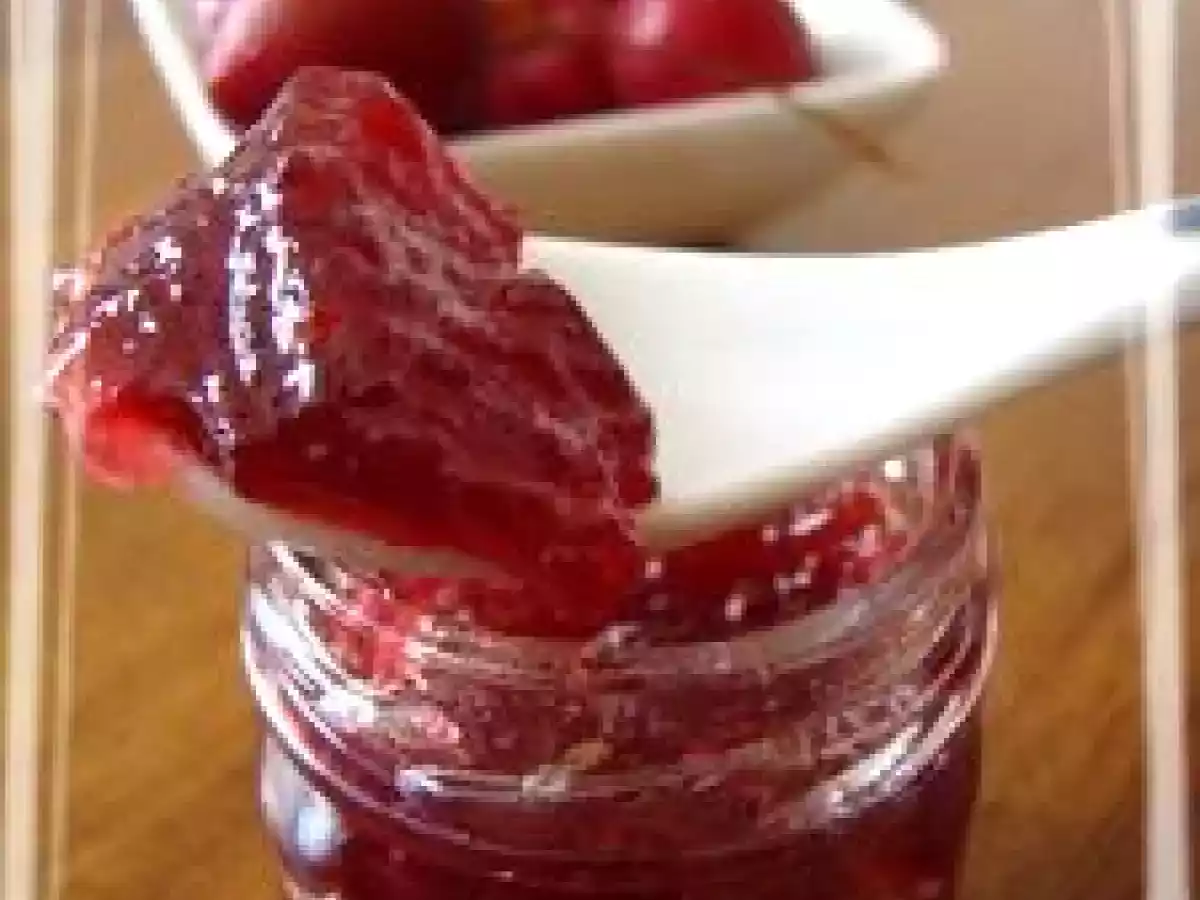 DE RETOUR AVEC UNE CONFITURE DE CERISE A L'AGAR-AGAR