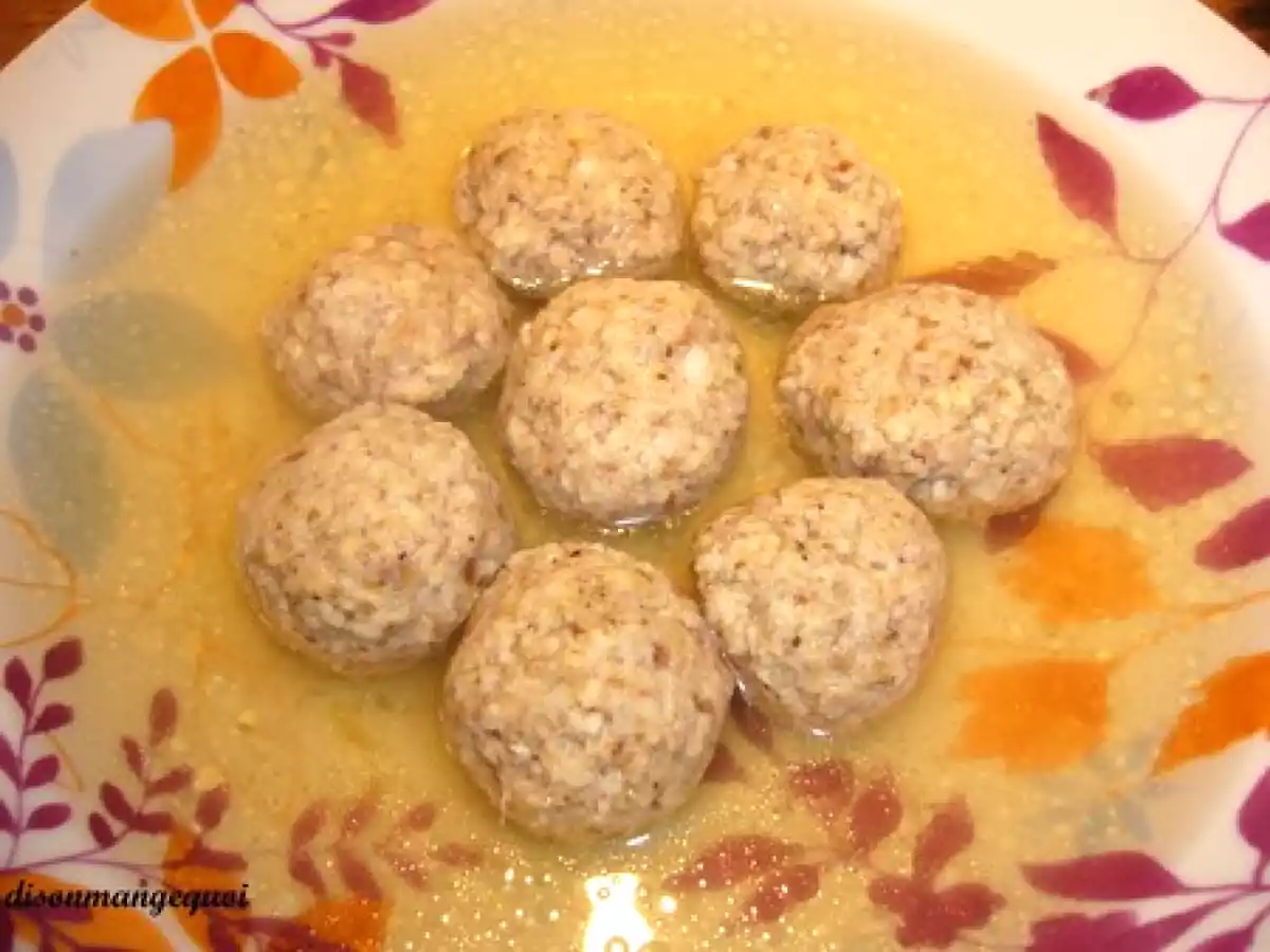 Delicatessen - Bouillon aux boulettes de farine de pain azyme - Kneidlers