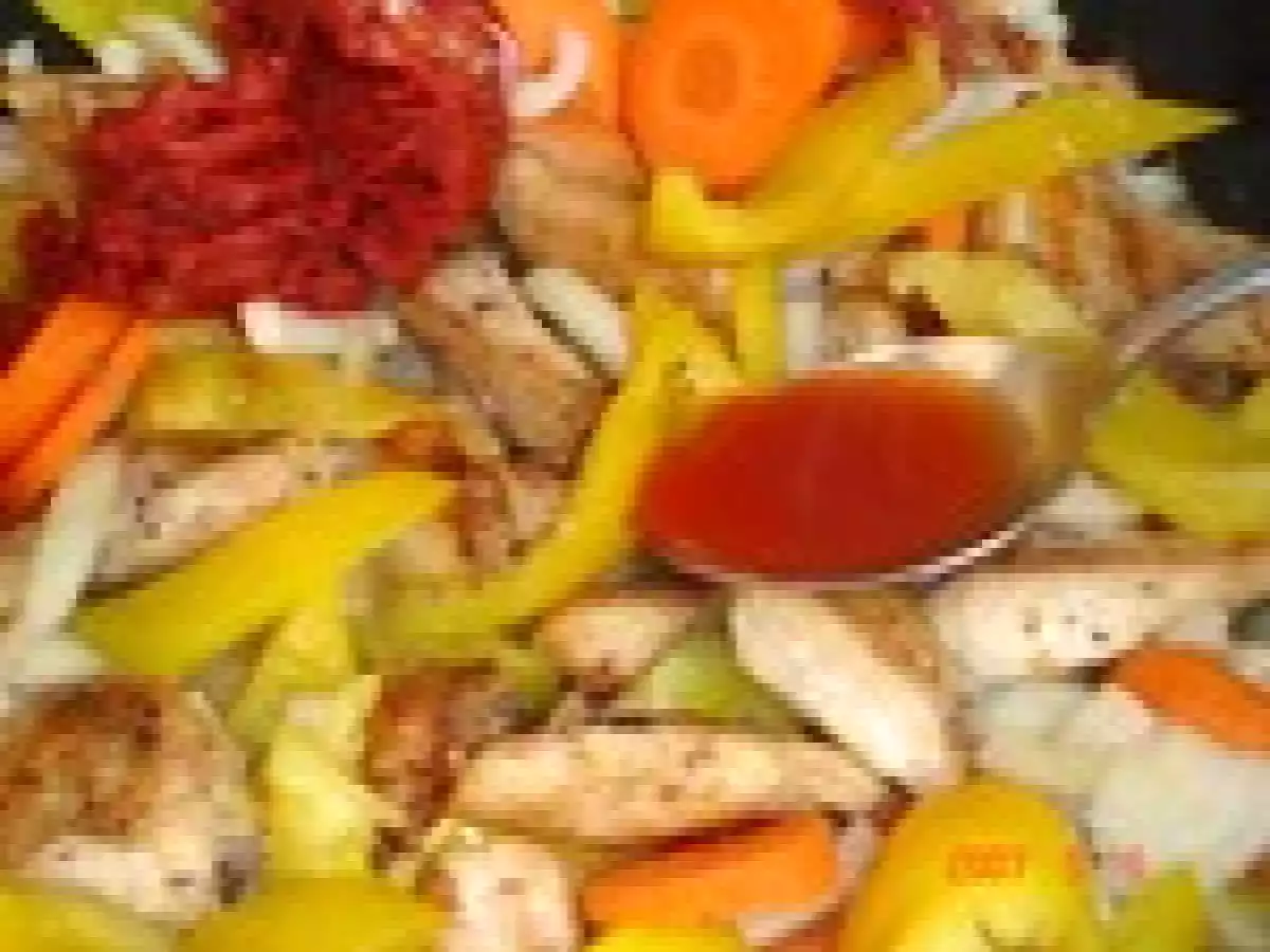 Dés de poulet aux légumes en sauce + riz - photo 2