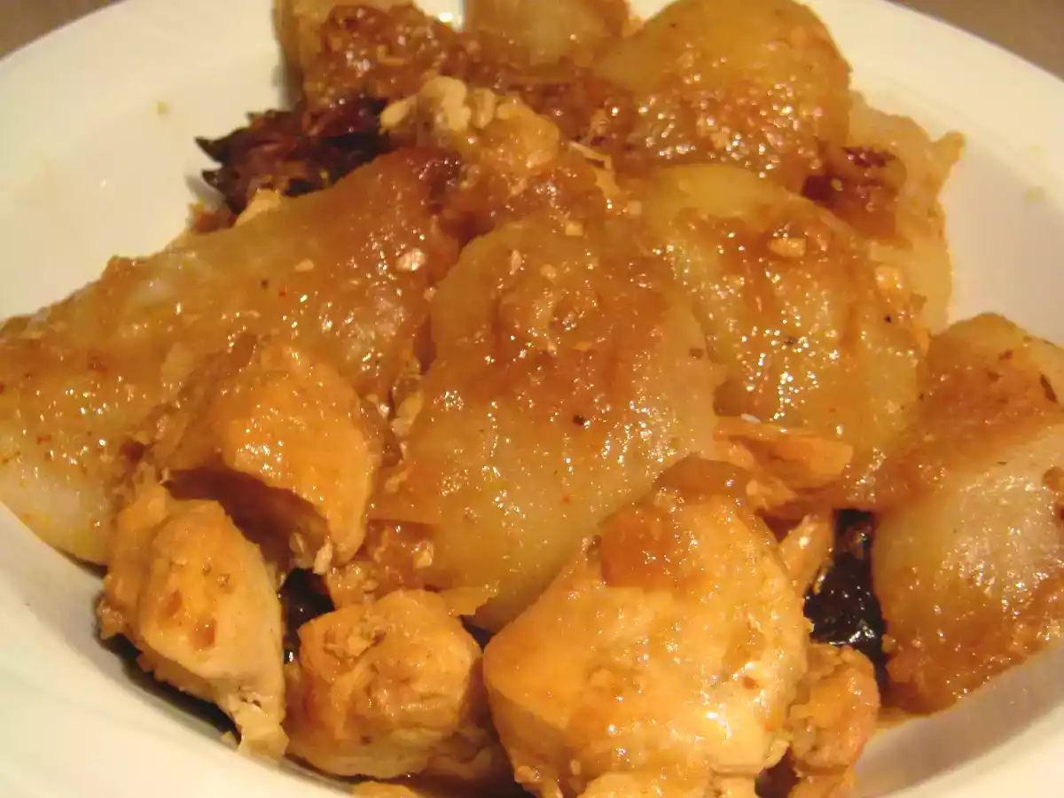 Dés de poulet aux poires caramélisées & épices douces