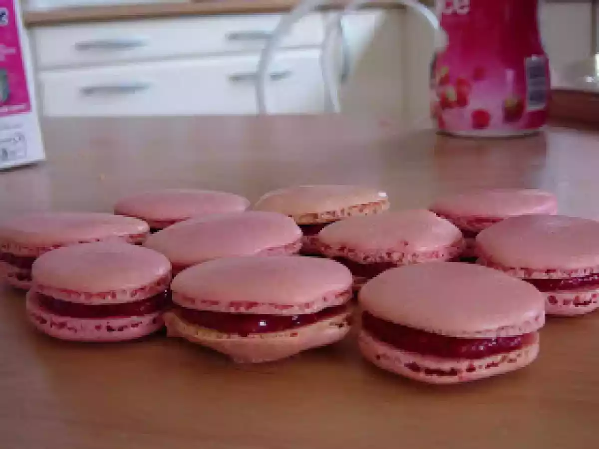 Des macarons très bons bis : à la framboise cette fois-ci !