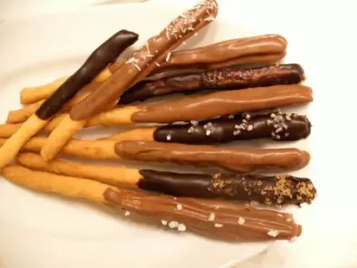 Des petits bâtonnets au chocolat comme des mikado maison