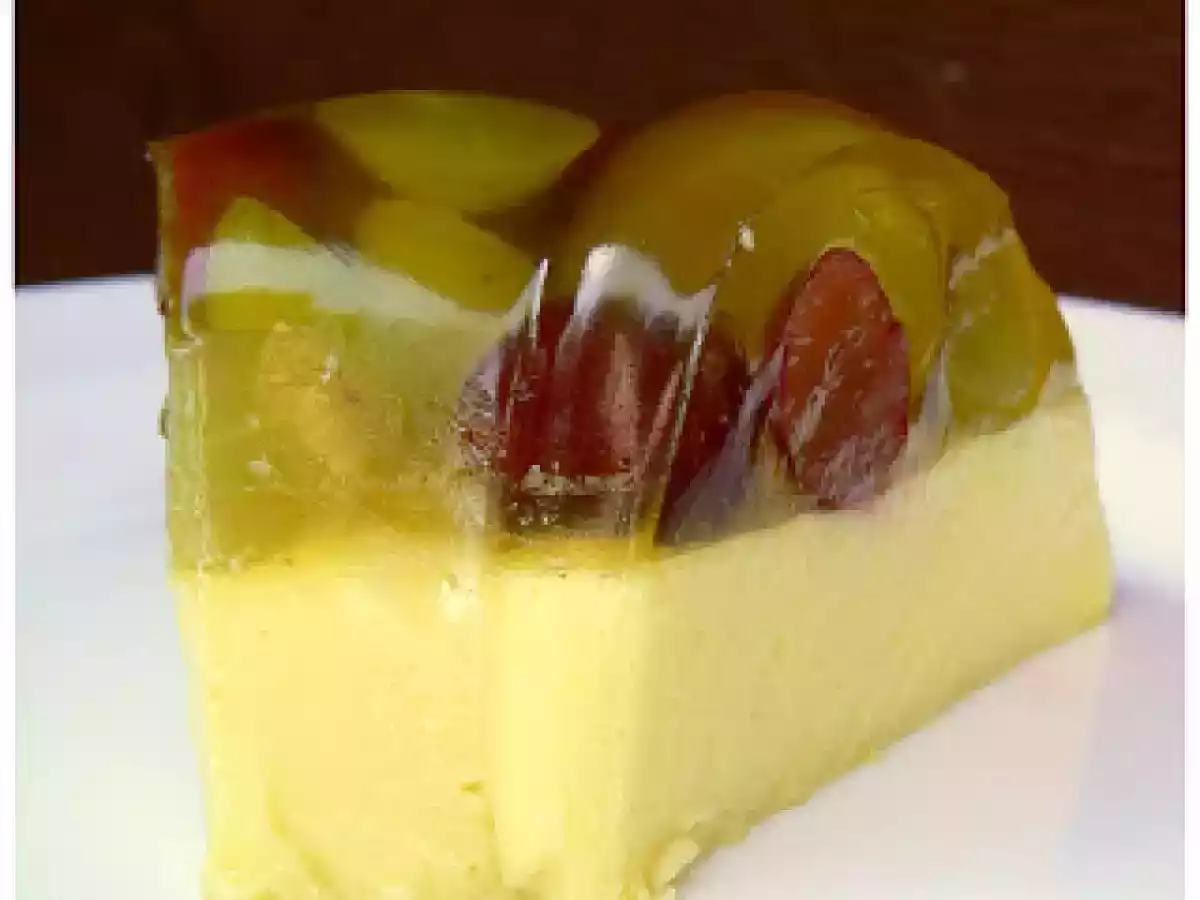 Dessert au citron et aux raisins frais