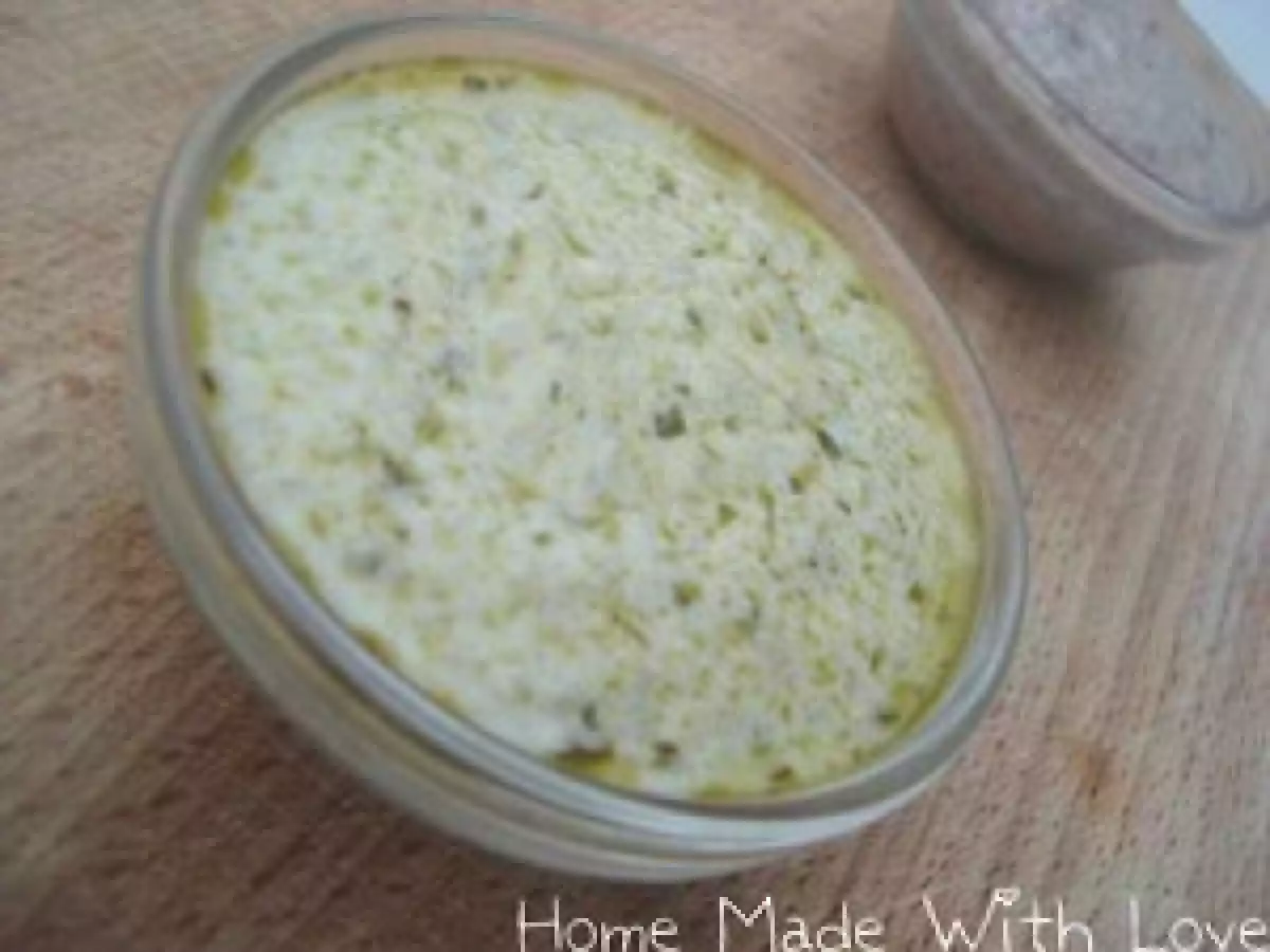 Dip/tartinade/trempette au pesto et à la tapenade - 0, 25pt/pers - photo 2