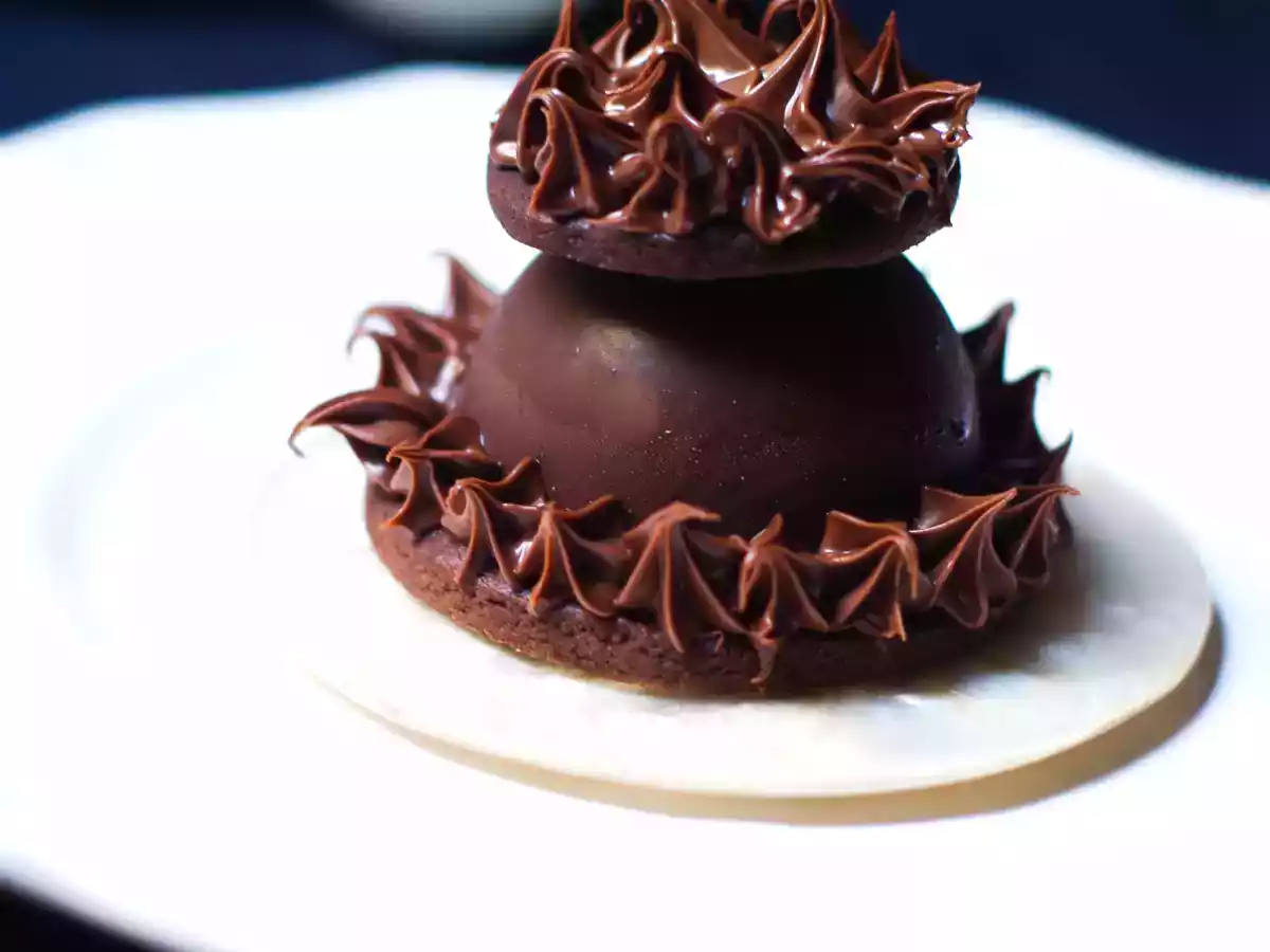 Dôme chocolat et caramel au beurre salé