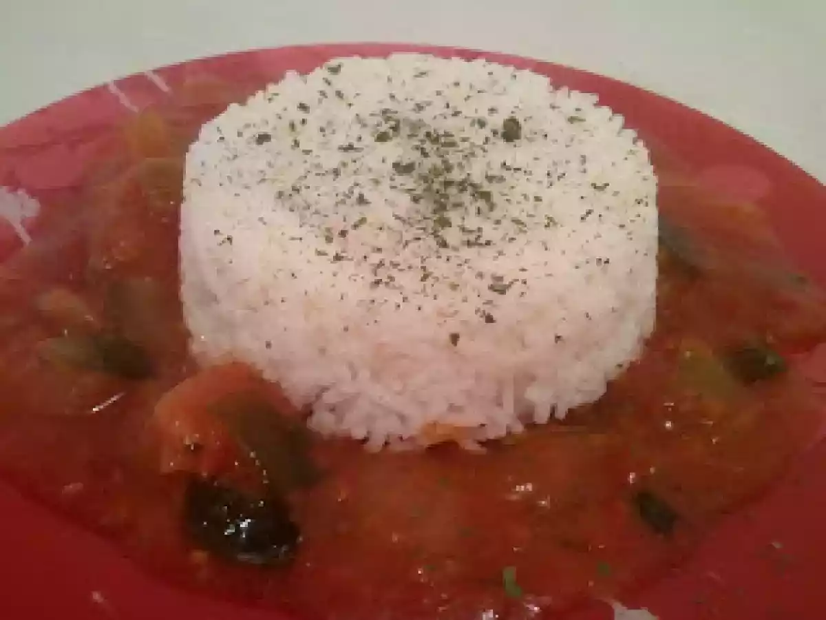 Dome de riz sur lit de ratatouille - photo 2