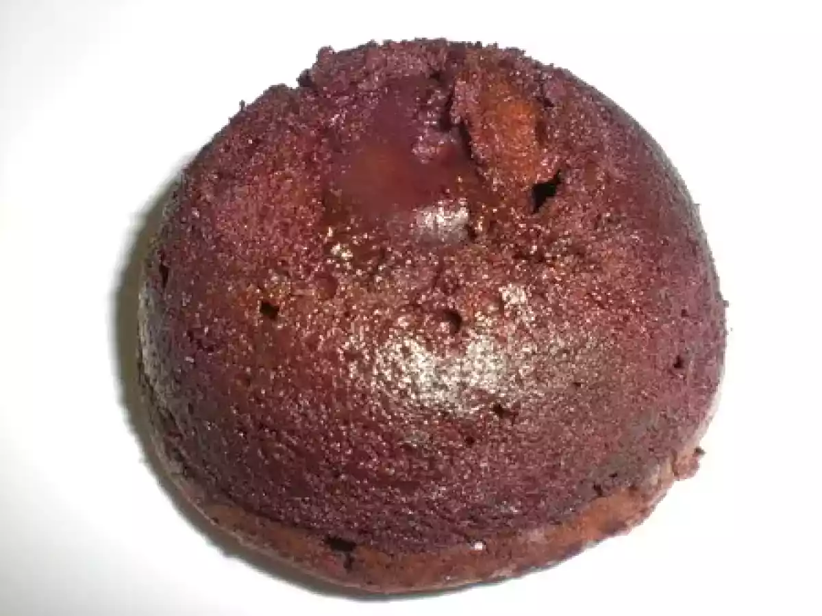DOME MOELLEUX AU CHOCOLAT ET SA CERISE - photo 3