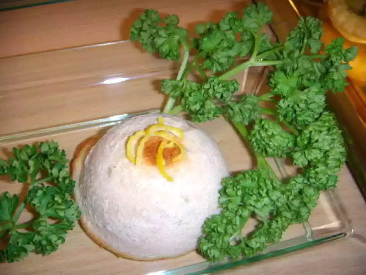 Dômes de thon à la sauce rose