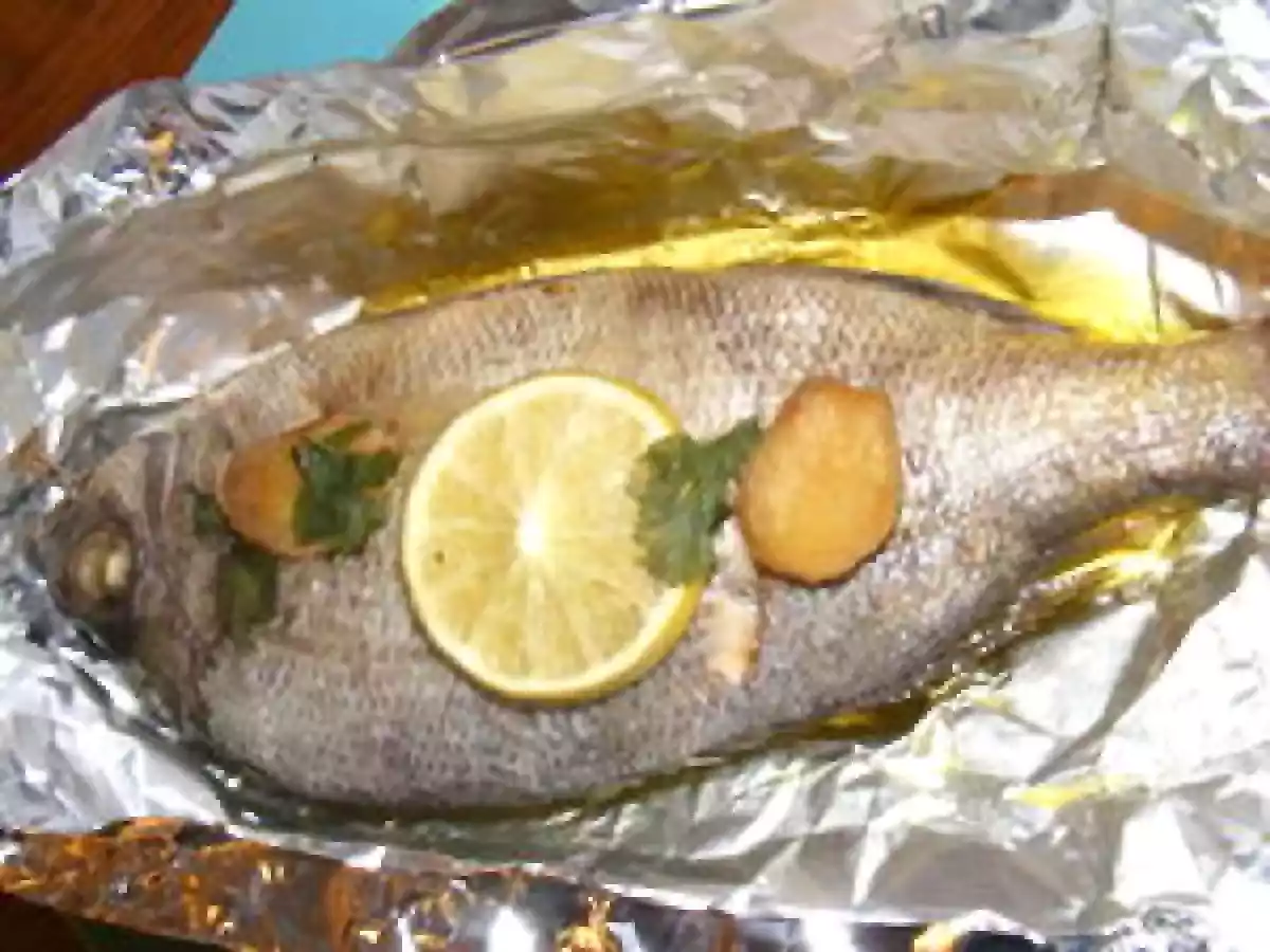 DORADE EN PAPILLOTES AU CITRON VERT ET GINGEMBRE