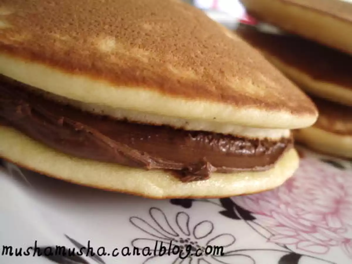Dorayaki ou pancake japonais au nutella