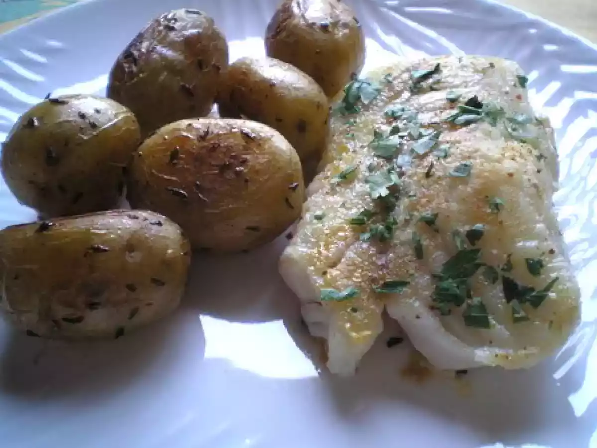 Dos de cabillaud aux pommes de terre rôties