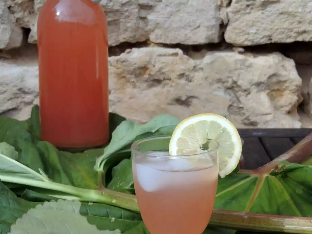 Eau de rhubarbe & cerise