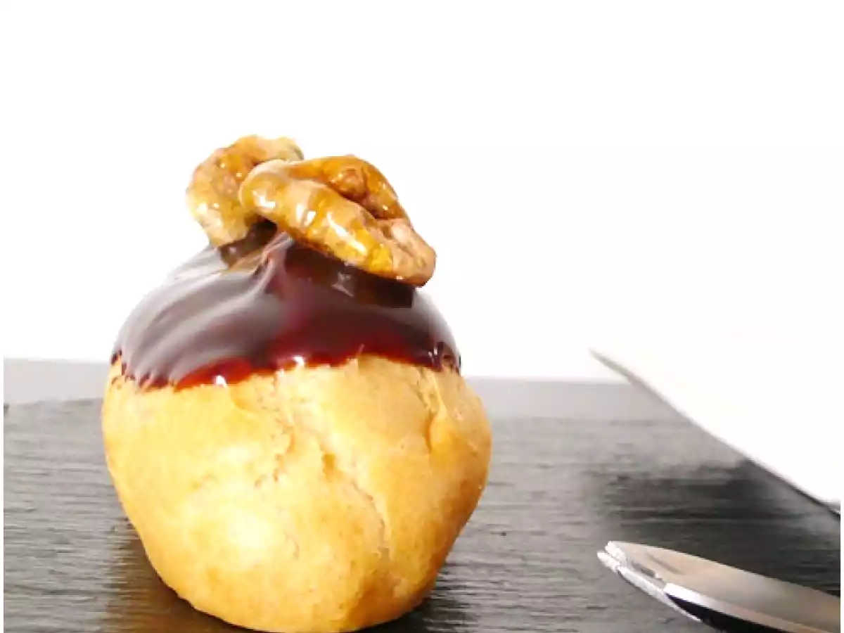 Eclairs à la banane, glaçage chocolat et noix caramélisées - photo 2