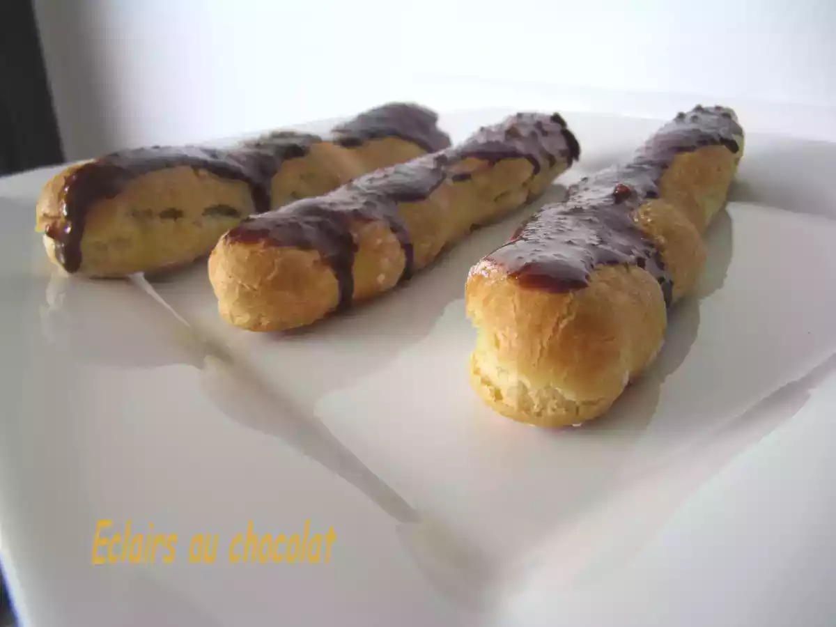 ECLAIRS AU CHOCOLAT