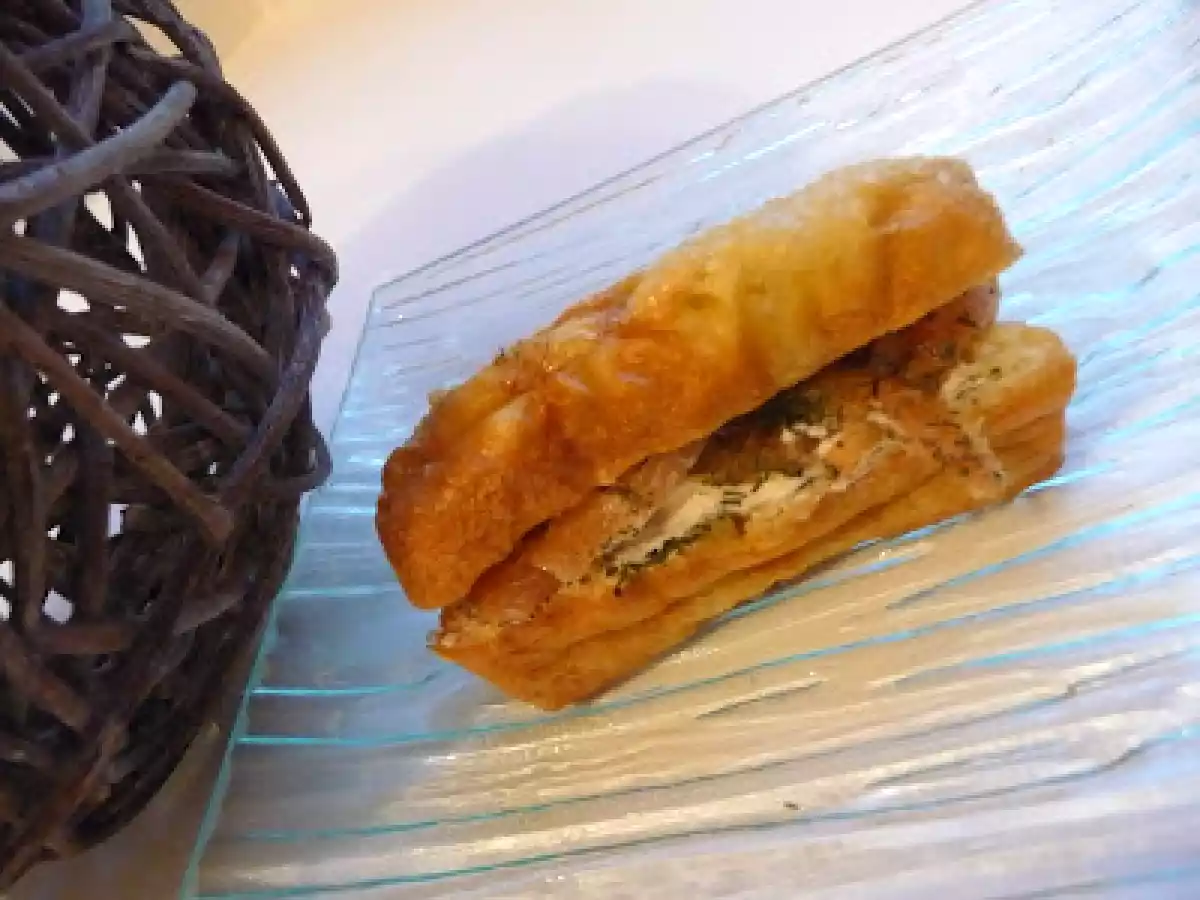 Eclairs salés au saumon fumé et à l'aneth