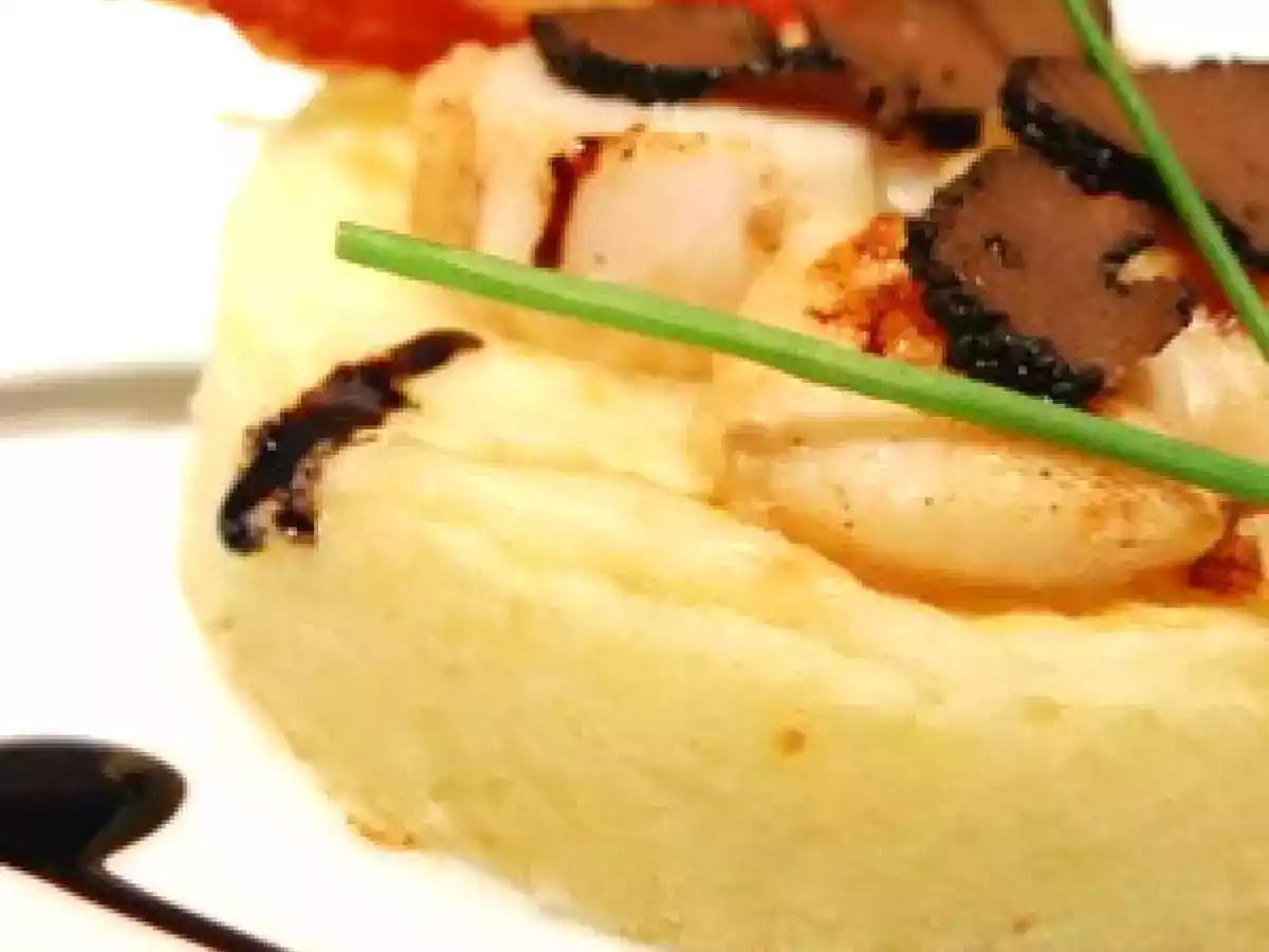 Ecrasée de pommes de terre aux saint jacques et aux truffes - photo 3