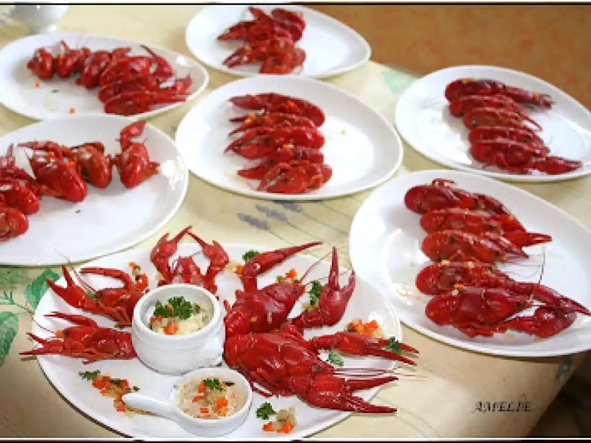 ECREVISSES A LA NAGE DE RIESLING ET BRUNOISE A LA CREME - photo 2