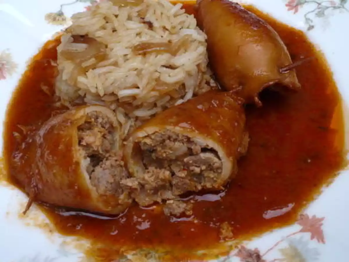 Encornets farcis aux amandes, sauce américaine - photo 2