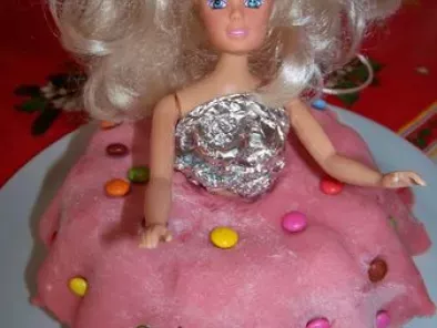 Enfin je suis de retour !!!et un gâteau barbie pour les 6 ans de ma fille!!!!, photo 2