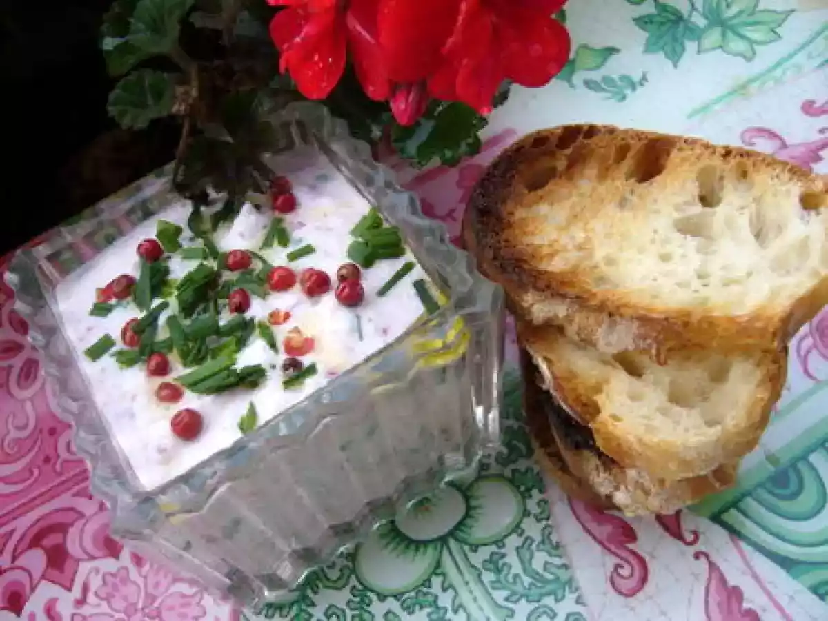 Entrée ou dip « light » : crème de radis roses - photo 3