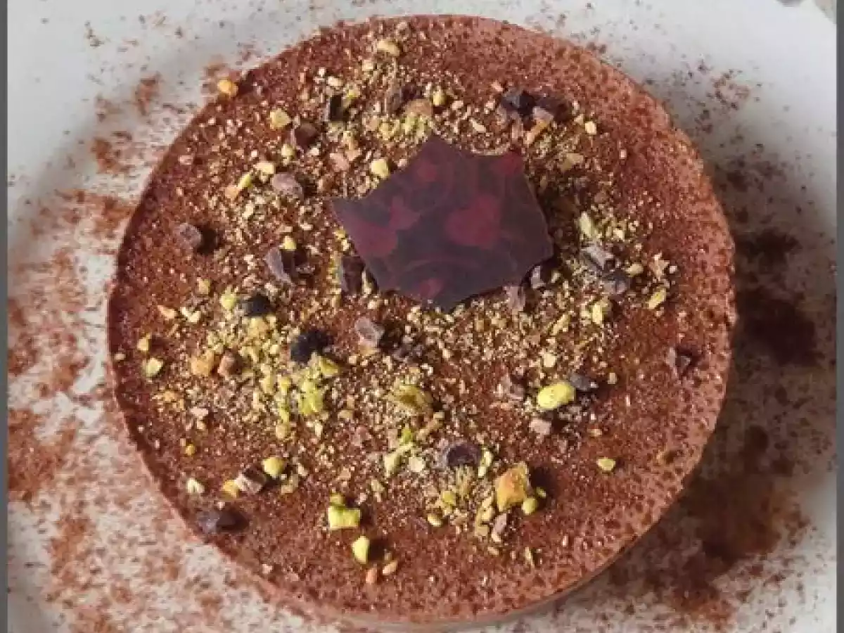 Entremet Choco & crémeux Pistache sur biscuit Joconde à la pistache