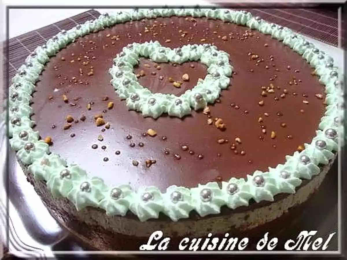 ENTREMET CHOCOLAT PISTACHE