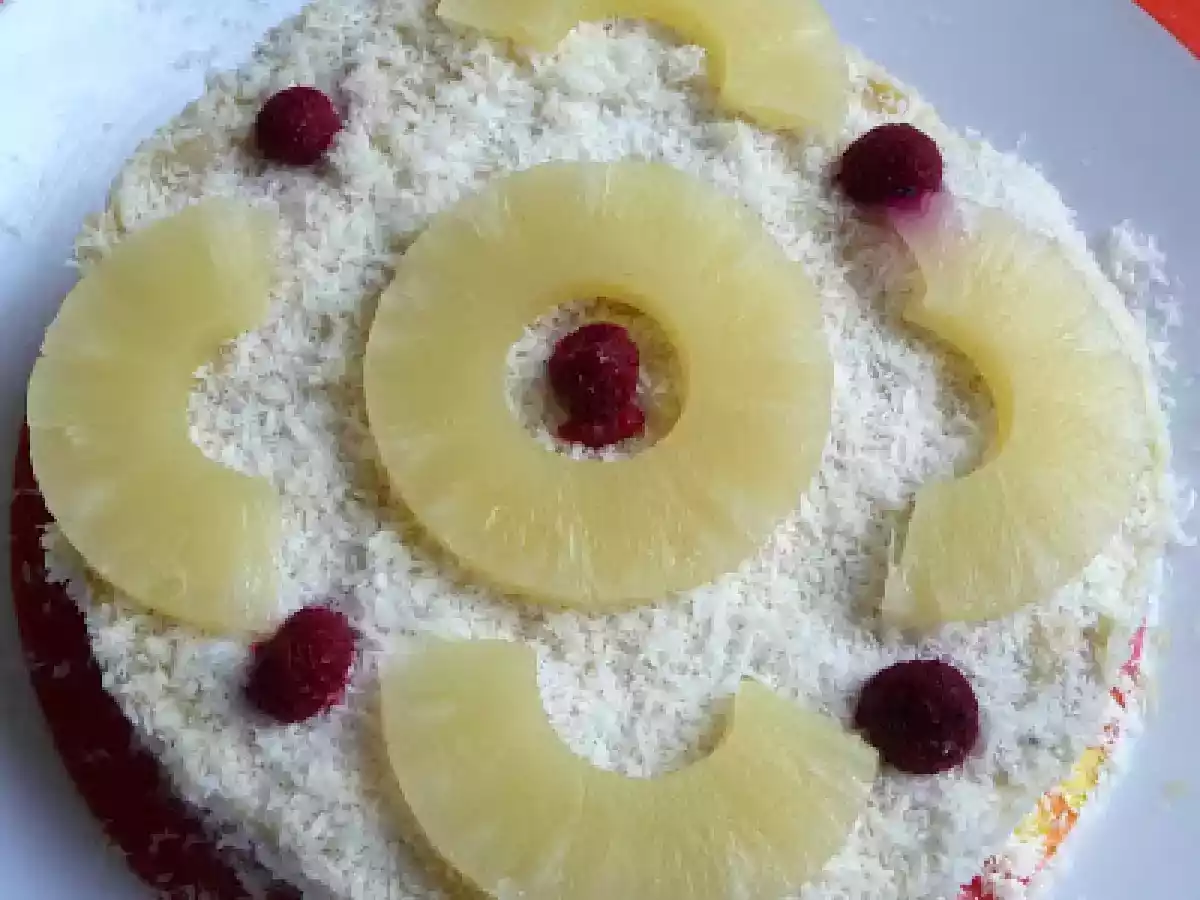 Entremet exotique : mousses bavaroises ananas et noix de coco