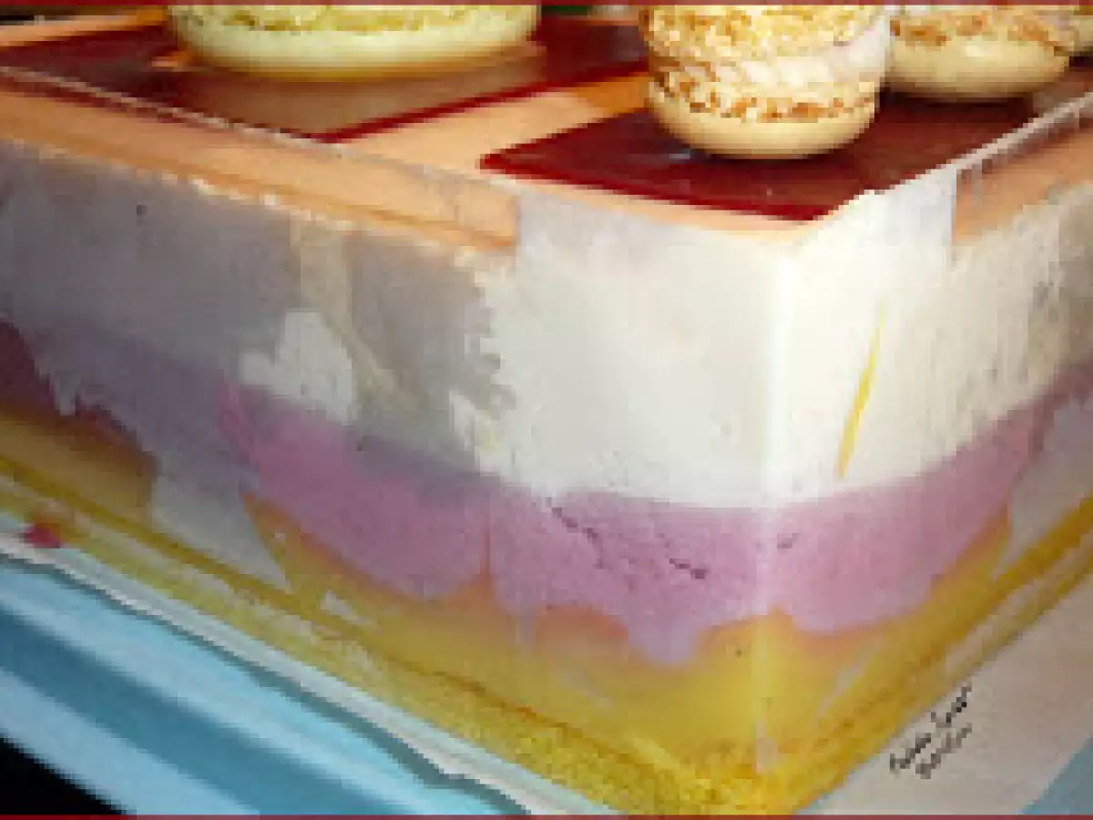 Entremet Printanier, Fraise et Chocolat Blanc ... - photo 3