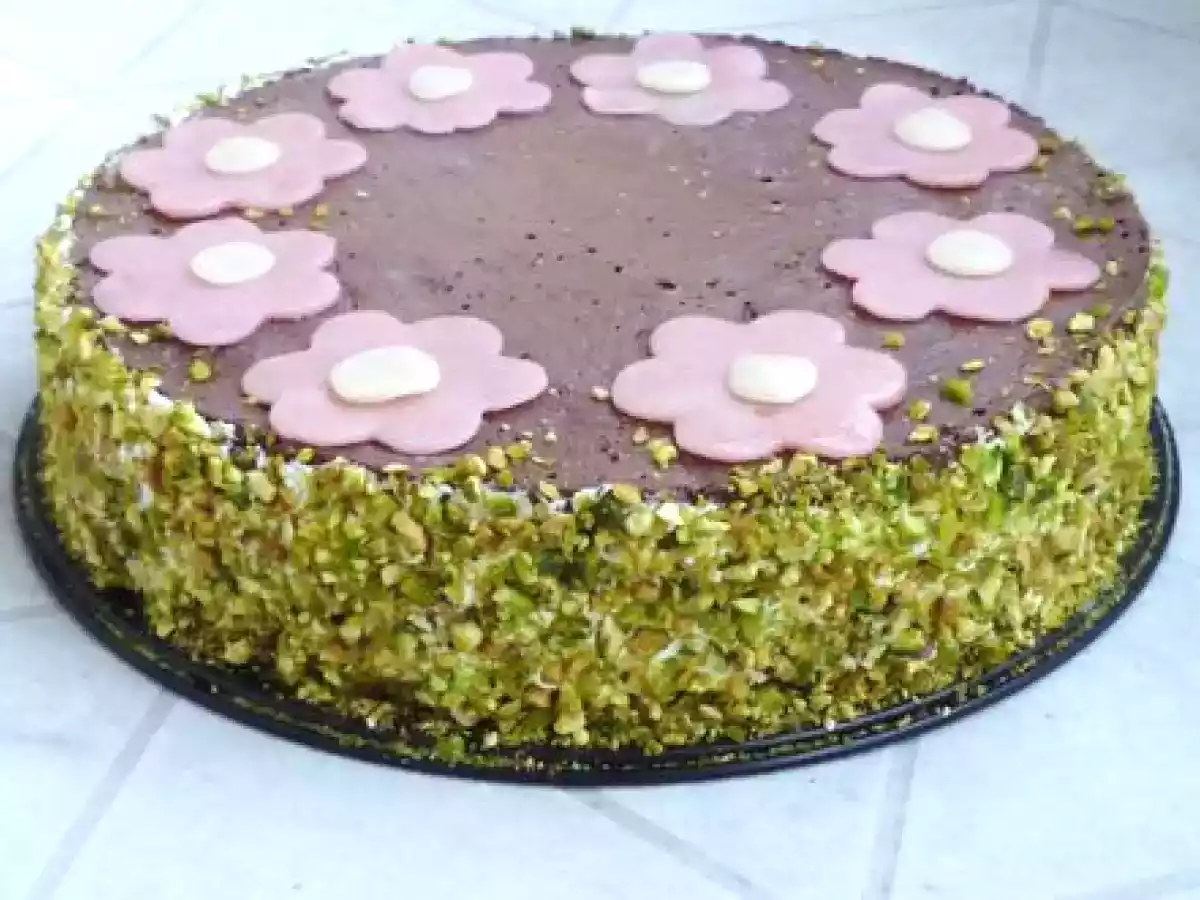 Entremets framboises chocolat coco et croustillant pistache