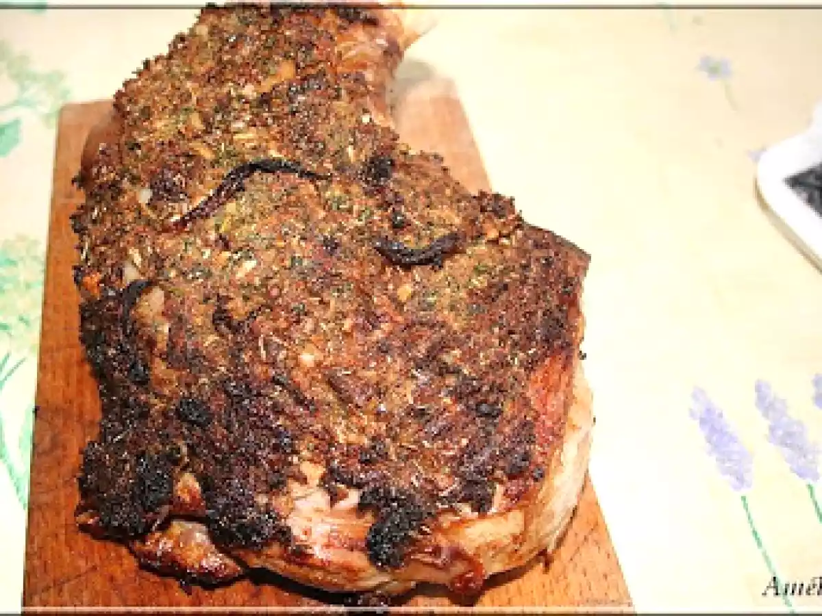 EPAULE D?AGNEAU EN CROUTE D?HERBES - photo 2