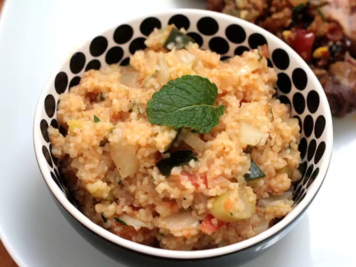 Épaule d'agneau farcie aux amandes & aux fruits séchés - Bulgur aux légumes - photo 3