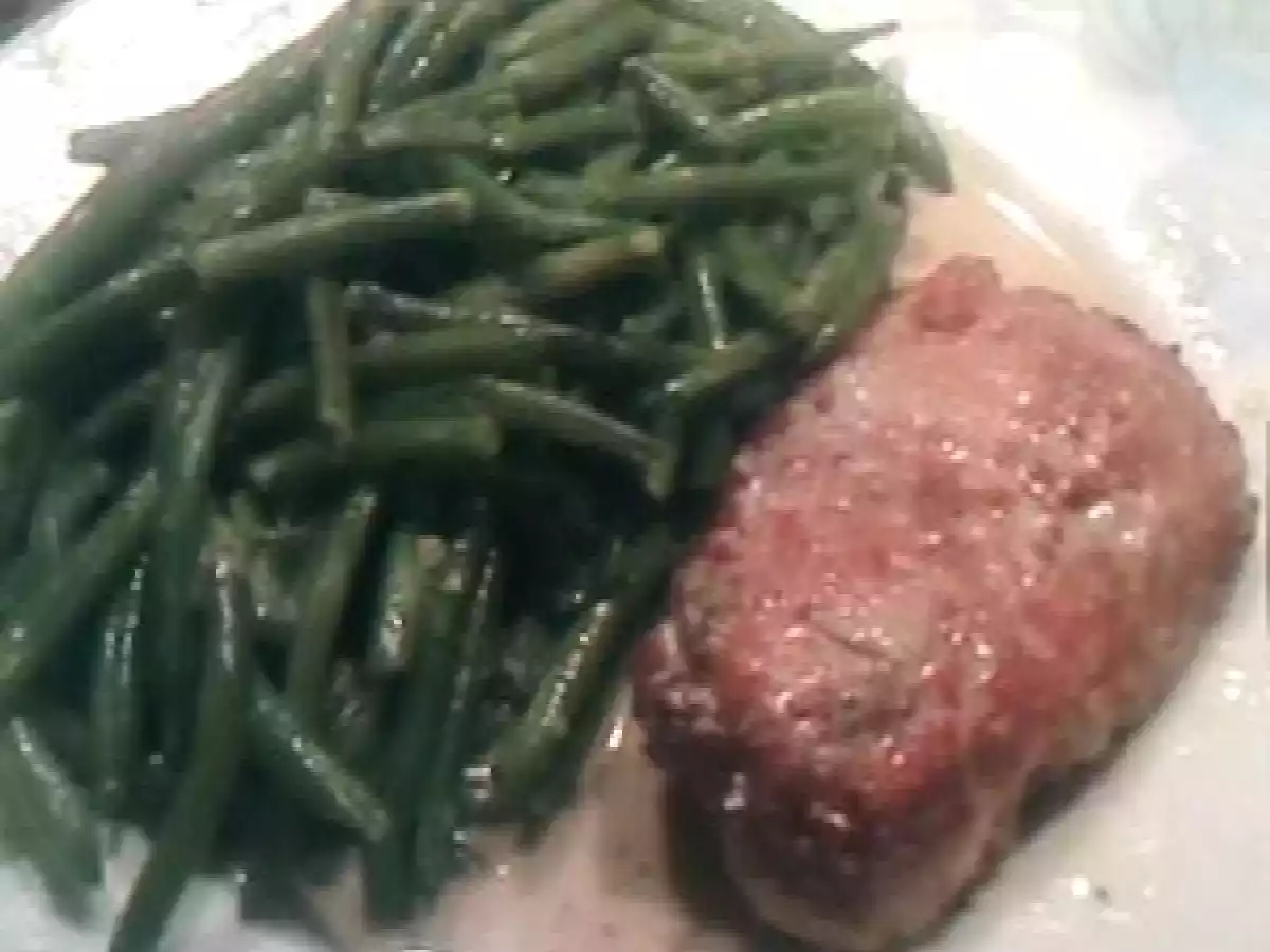 * Escalope de dinde pannée + haricots vert *