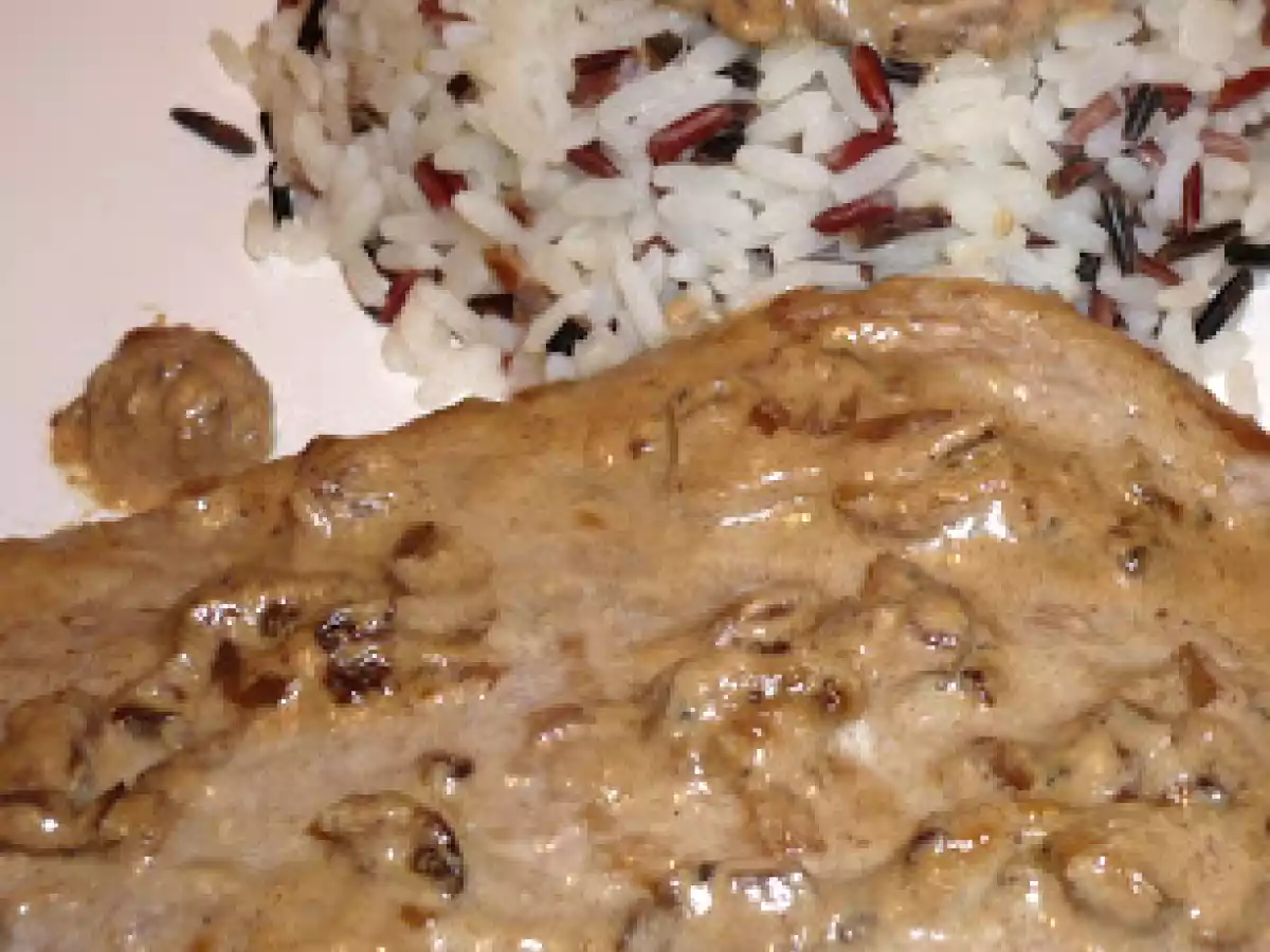 Escalopes de porc au poivre de Voatsiperifery