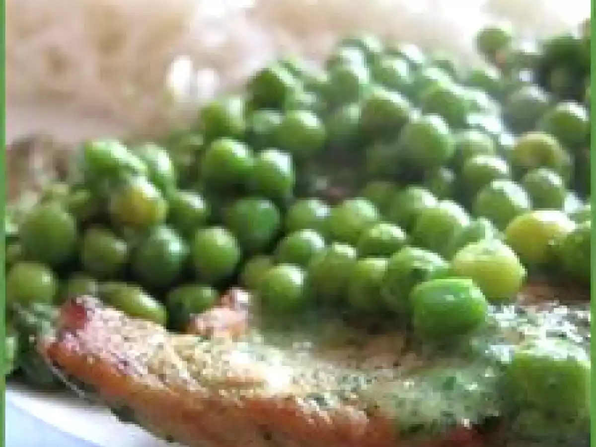 Escalopines de veau et petits pois à la crème de persil