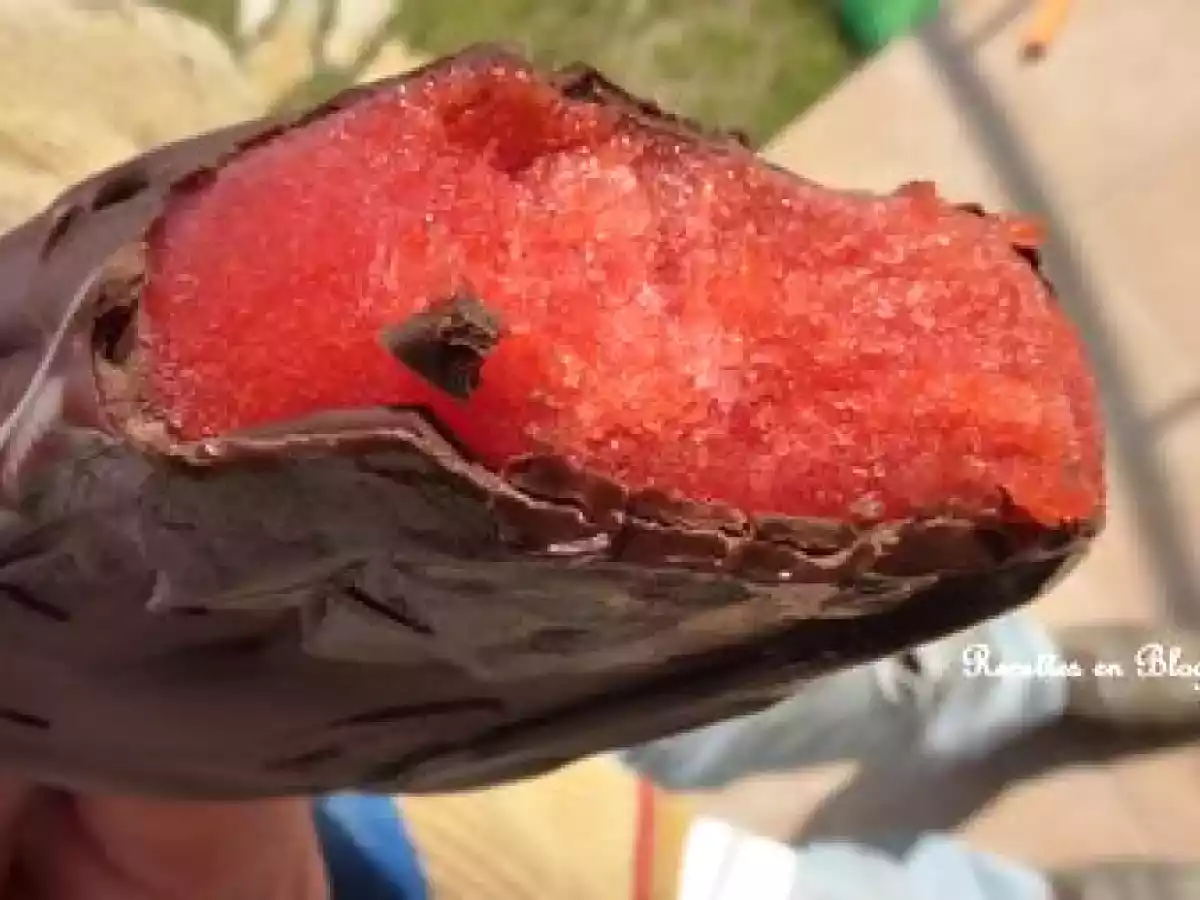 ESQUIMAUX GLACES A LA FRAISE ET AU CHOCOLAT NOIR