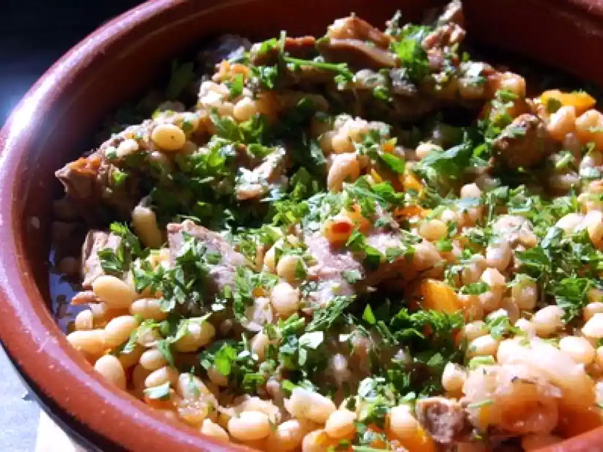 Estouffade d'agneau au Tariquet (mijoté avec des haricots...)