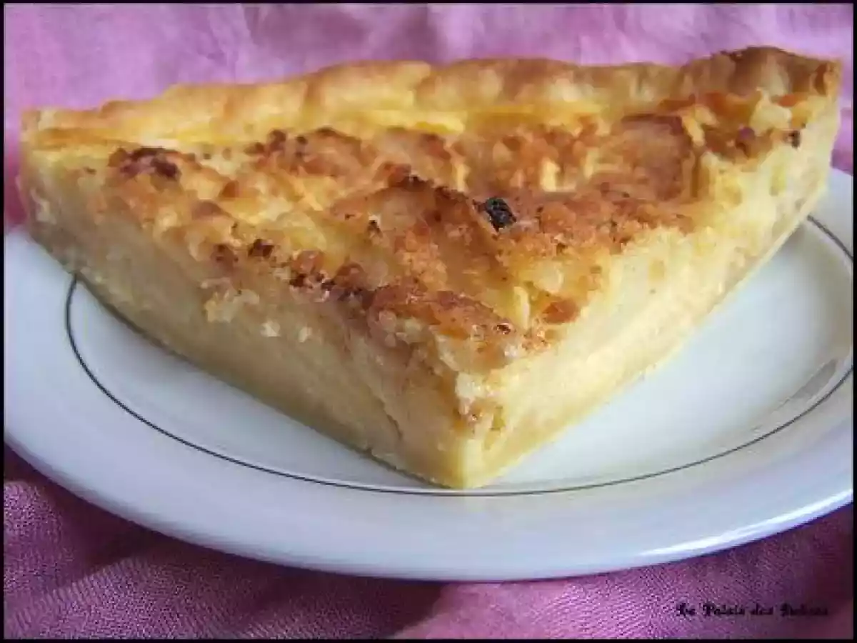 Exquise tarte aux pommes au flan et aux amandes