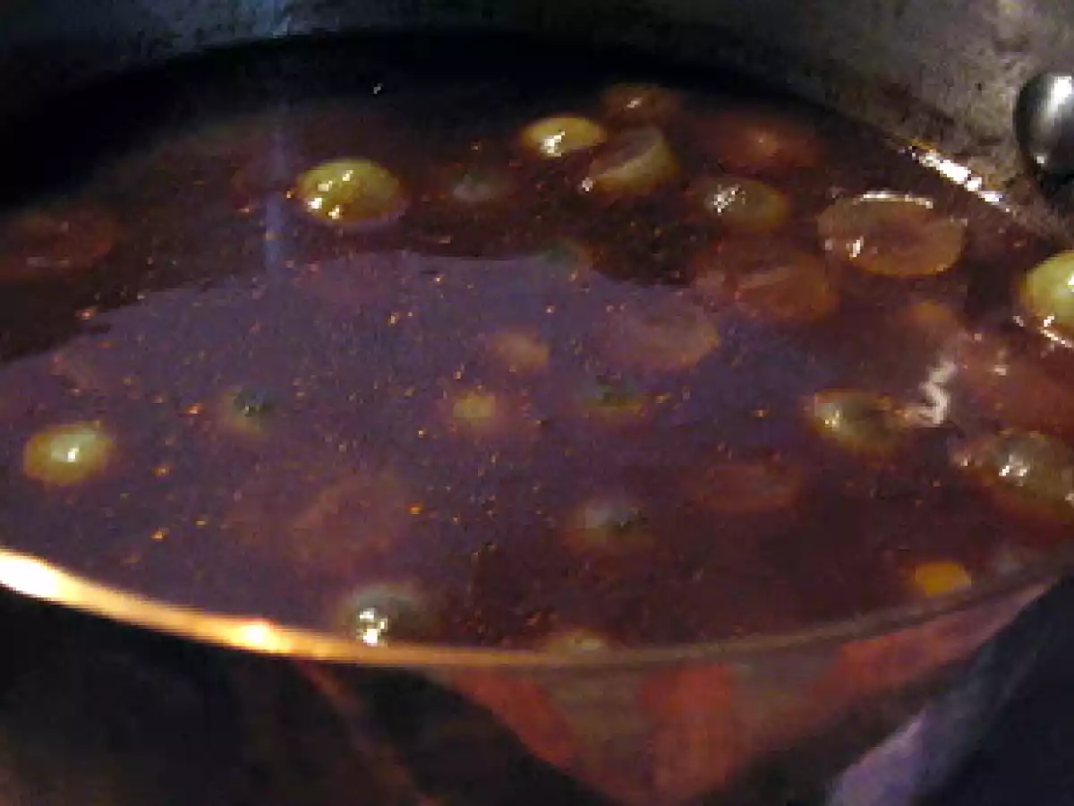 Faisan aux pruneaux et aux chasselas - Fasan mit Pflaumen und Chasselas-Trauben - photo 8