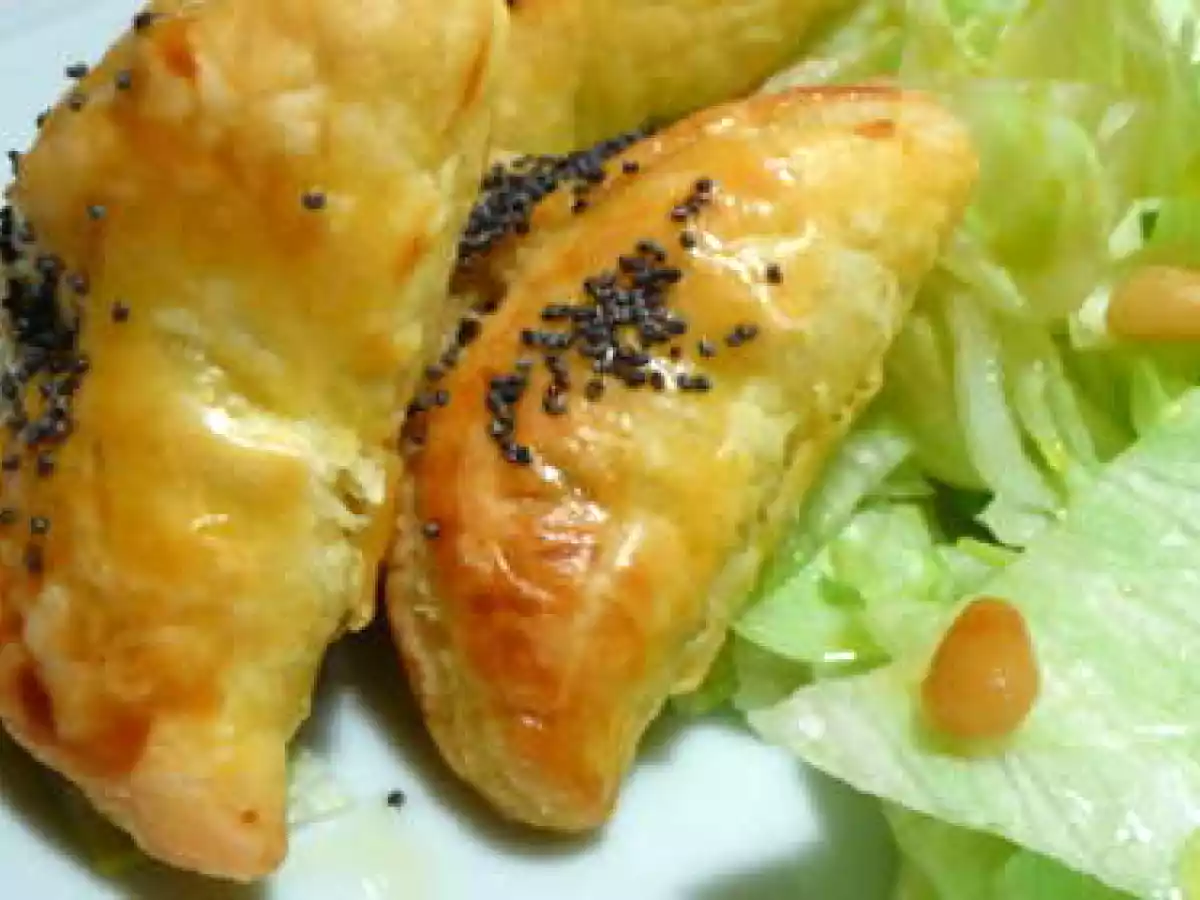 FATAYER à LA VIANDE ET AUX PIGNONS DE PIN. - photo 2