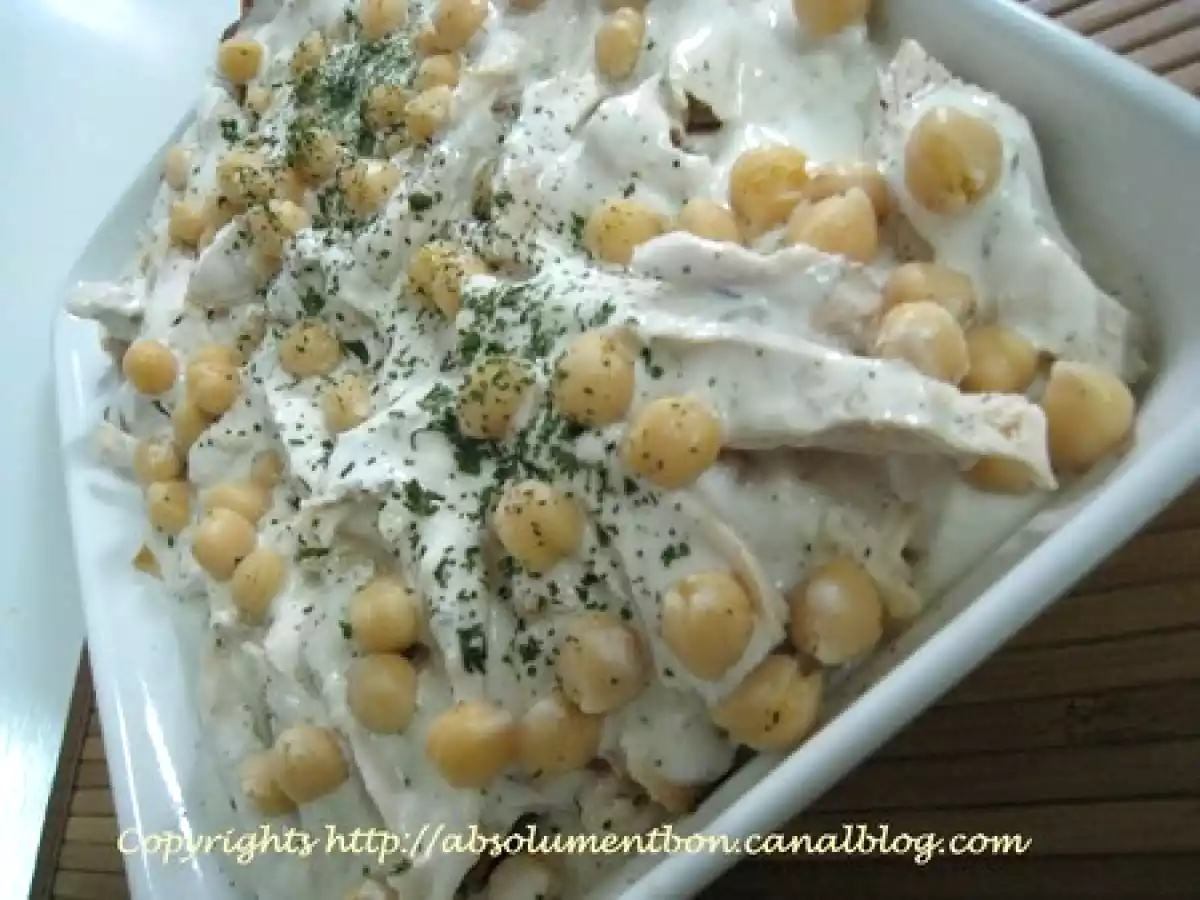 Fatteh syrienne de pita aux pois-chiches et tahineh