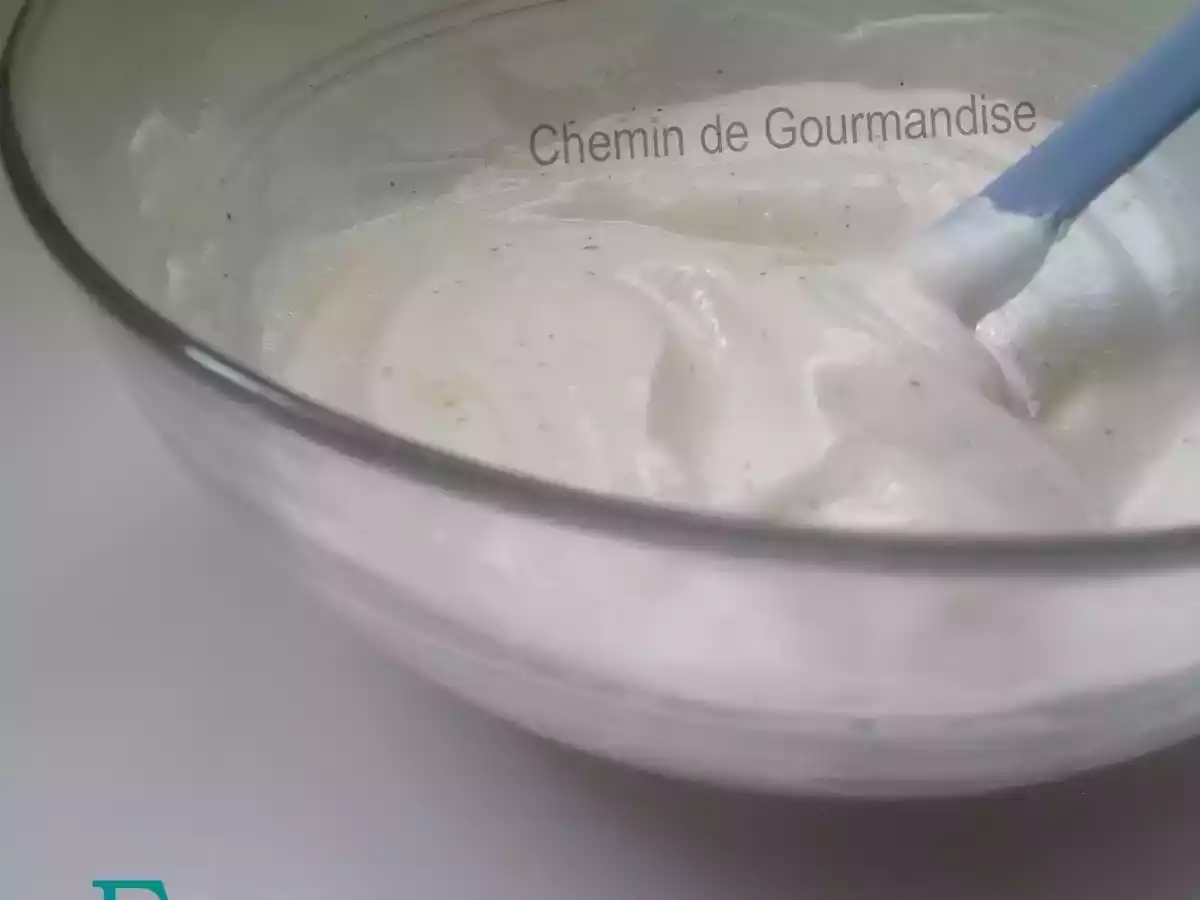 Fausse chantilly (légère)