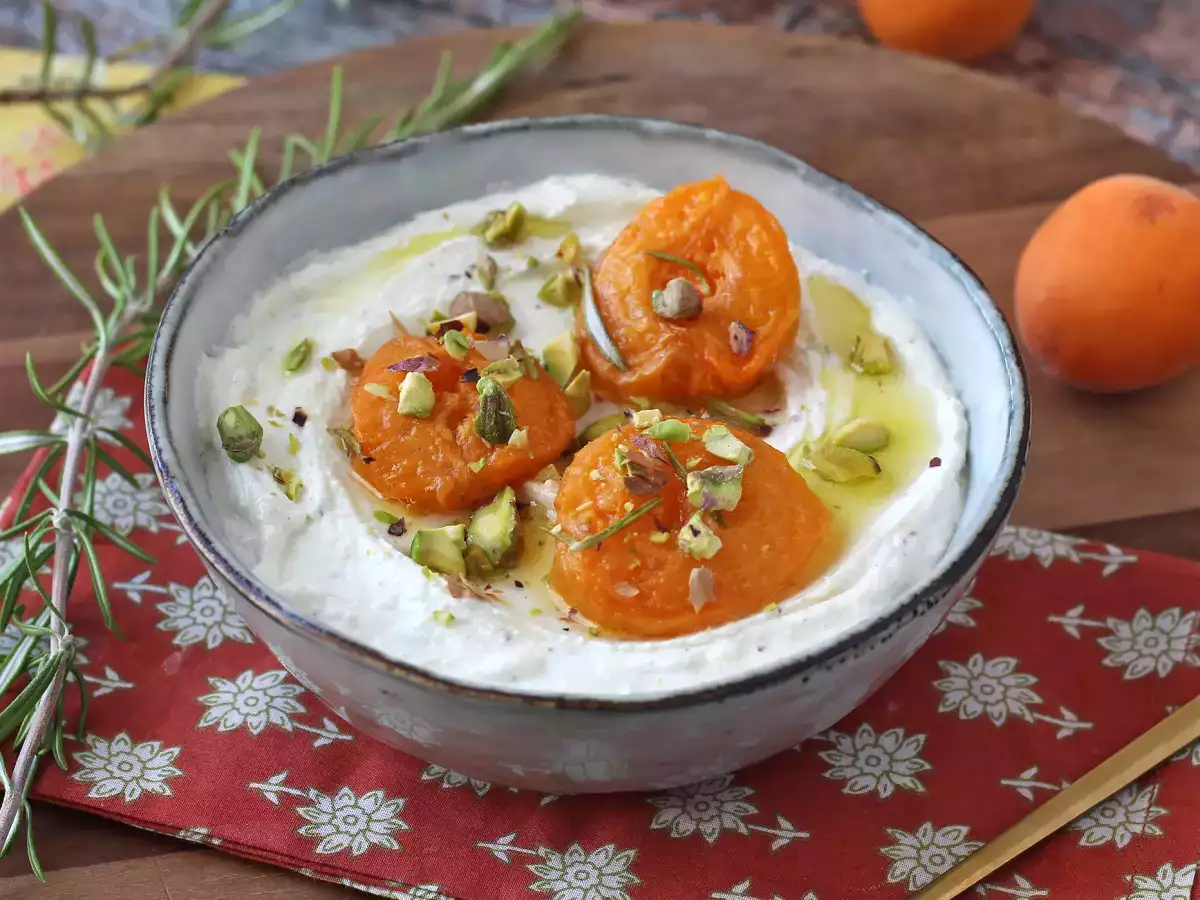 Feta fouettée et abricots rôtis, la tartinade parfaite pour l'apéro ! - photo 4